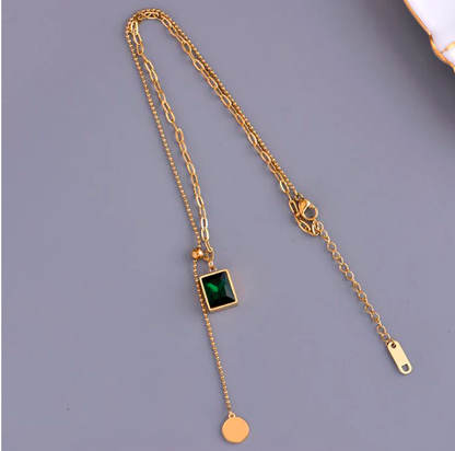 COLLAR ESMERALDA PODEROSA